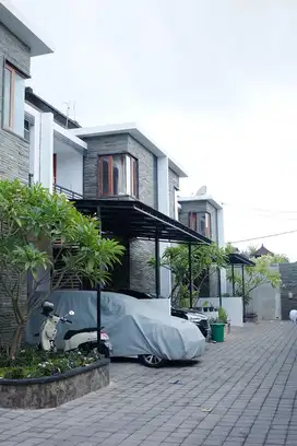 DIKONTRAKKAN RUMAH TIPE TOWNHOUSE 3 MENIT DARI BANDARA!