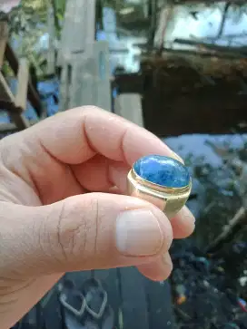 Cincin batu safir afrika