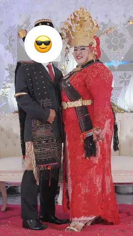 Kebaya panjang resepsi adat