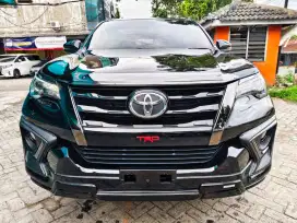 TOYOTA FORTUNER 2.4 VRZ TRD DIESEL AT 2020 MATIC  LIKE NEW