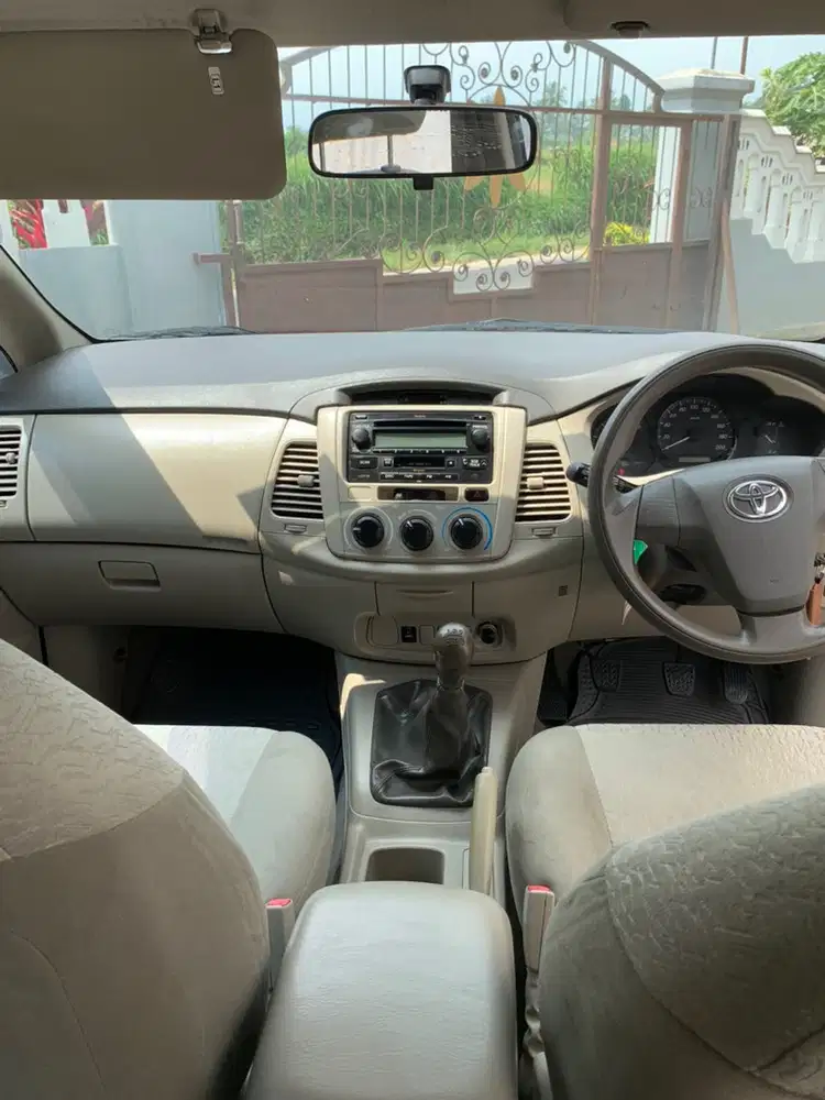 Toyota Kijang Innova 2012 Diesel