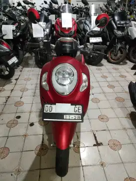 Honda scoopy 110 cc 2023 merah