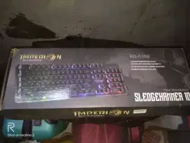 Keyboard  sledgehammer impERION 10 nyala ada lampunya