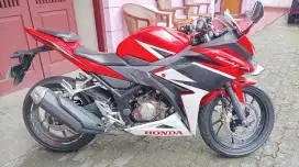 Honda CBR 150 plat Daerah