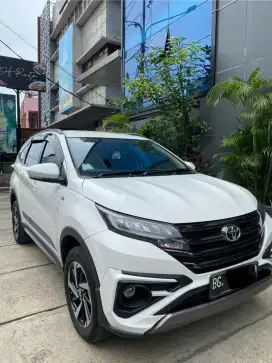 DIJUAL RUSH S MATIC TH.2021 HARGA 235JT