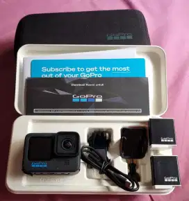 GoPro Hero 12 Black Second + Accessories [Garansi Resmi]