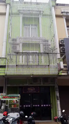 Ruko 3 Lantai Semi Furnished Sun City Square di Bekasi Timur Dijual