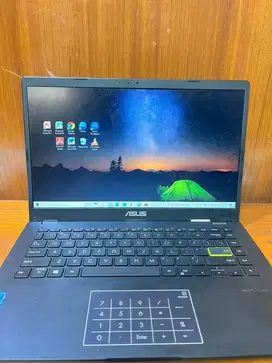 Laptop Asus E410MA 4/128 GB Nego