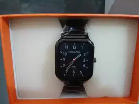 Jam tangan universal