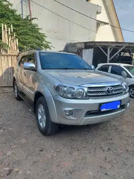 Fortuner G Manual Solar 2010