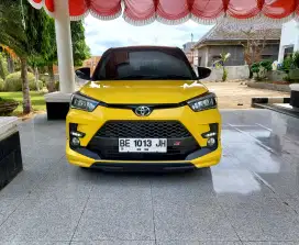 TOYOTA RAIZE GR TWO TONE CVT 2022 ISTIMEWA