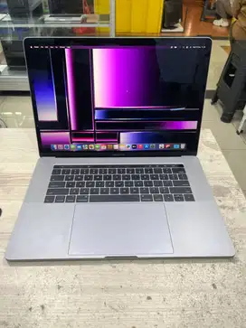 MACBOOK PRO 2017 15 INCHI 16/2TB GB CORE I7 DUAL VGA SECOND ORIGINAL