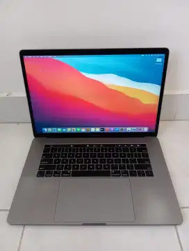 MACBOOK PRO 15 INCH 2018 I7 32/512