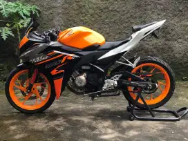 Honda CBR 150r 2016