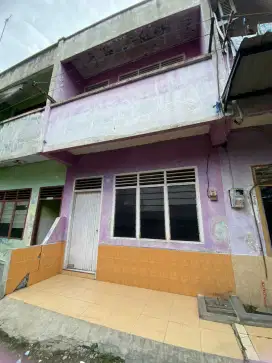 Rumah 2 lt Lokasi Strategis