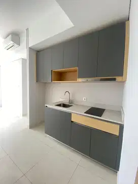 Disewakan Apartemen Taman Anggrek Residence 3 Bedroom semi furnish