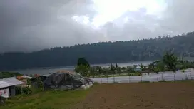 Beautiful lakeside land of 800 sqm for sale in Buleleng