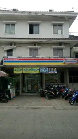 Dijual cepat Indomaret dan Rumah Induk + Kost kost an