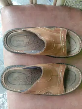 Jual sendal CAMEL ORIGINAL size 10/44 90% mulus jarang pakai