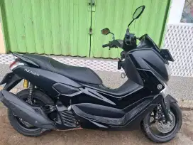 Yamaha Nmax black