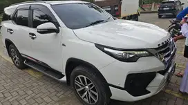 Fortuner 2016 SRZ Bensin AT Putih