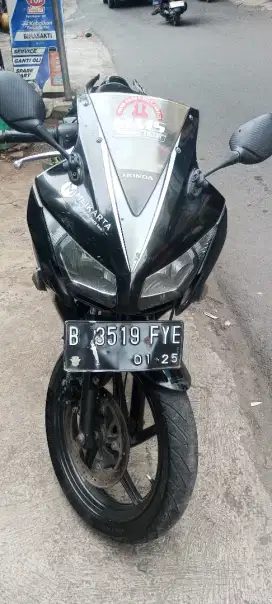 Di Jual Motor Honda CBR 150 CC Full Injeksi