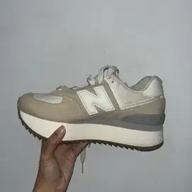 Sepatu New Balance - NB