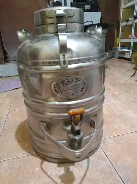 Gallon military Grade stainlees steel vacuum