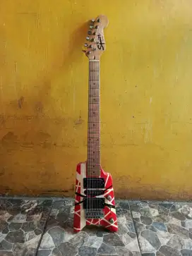 gitar squier custom van halen