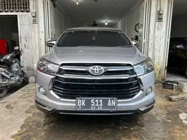 Toyota innova venturer diesel matic 2020