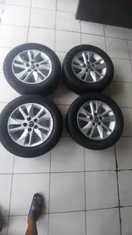 VELG INNOVA REBORN R16 ORIGINAL TOYOTA