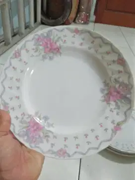 Piring jadul besar