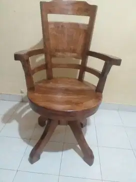 Kursi direktur kayu jati