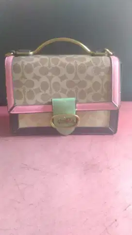 Tas wanita coach
