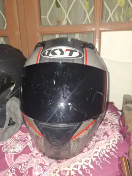 Helm KYT R10 Second