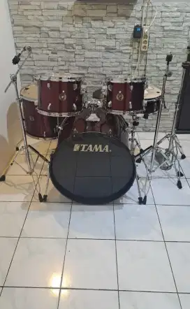 Drum tama merah maroon