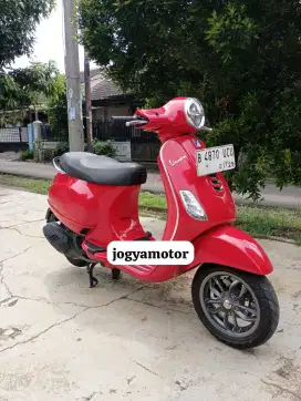 Piaggio Vespa LX125 2024 second murah