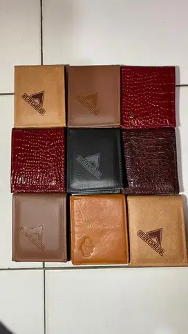 Dompet pendek pria kulit