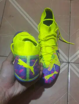 DIJUAL MURAH SEPATU SEPAK BOLA MERK PUMA FUTURE LIMITED EDITION