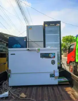 Di beli elektronik bekas rusak