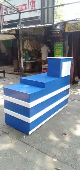 Meja kasir loundry