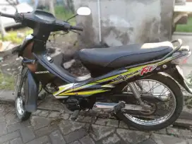 dijual cepat motor honda supra fit