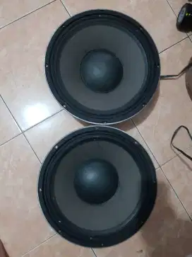 Sepasang speaker copotan box JK Coustic 15 inch udah spulan