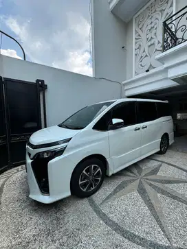 Toyota Voxy 2019 Bensin