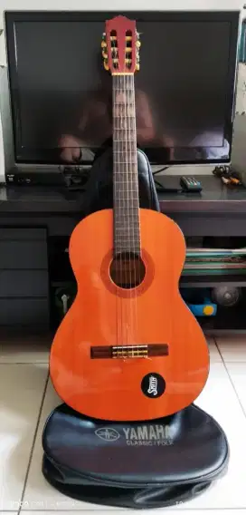 Gitar Yamaha (Bekas)