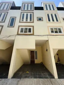 Disewakan Rumah Cluster Townhouse