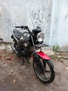 HONDA CB 150R TAHUN 2015 KONDISI BAGUSS