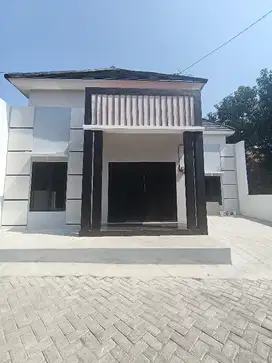 Rumah siap huni, desain istimewa, spek mewah