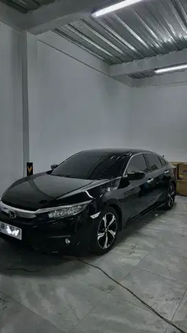 Civic Turbo ES 2016 Hitam