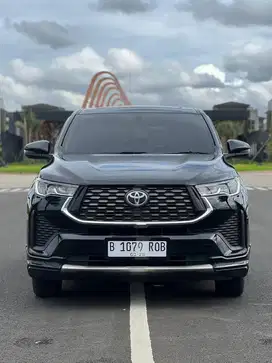 Toyota kijang innova zenix V hybrid 2023